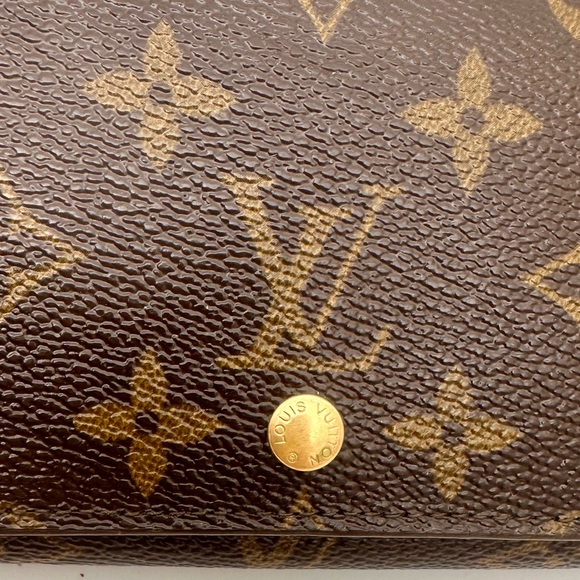 Good condition authentic Louis Vuitton Monogram zip around Tresor Wallet MI0924 - Picture 15 of 16